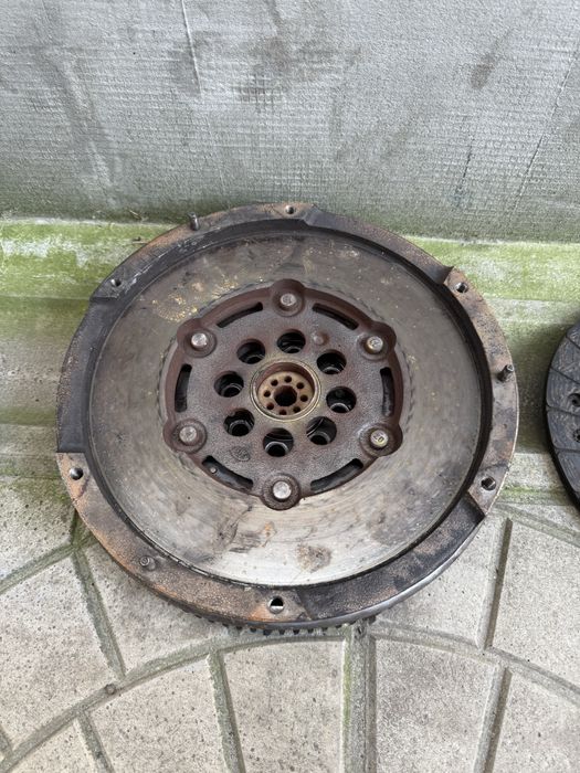 Двухмасовий маховик щеплення комплект kia ceed 2.0 crdi киа сиид