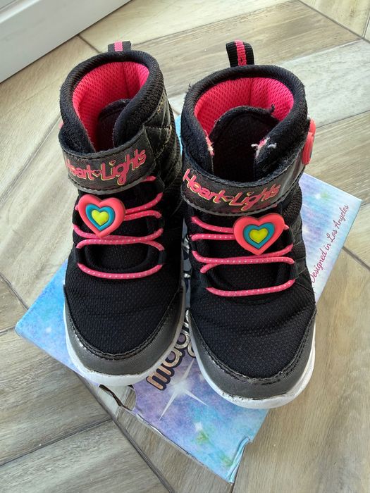 Черевики Ботінки сапожки .на дівчинку Skechers  23