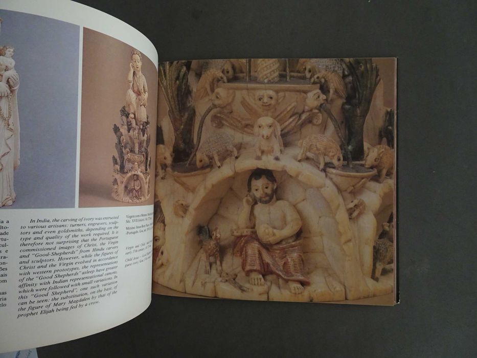 Livro Marfins D'Além-Mar no Museu de Arte Antiga
