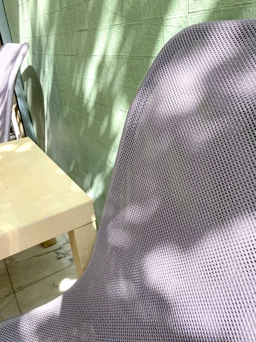 Conjunto IKEA – 2 Poltronas NOLMYRA + Mesa LACK | Usado