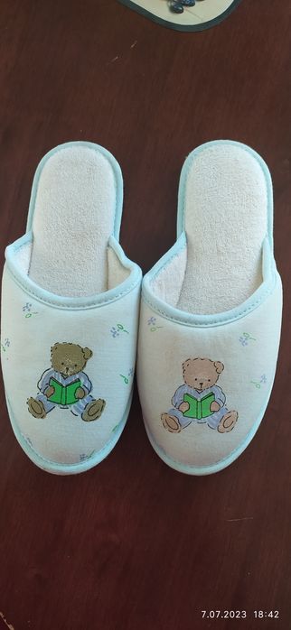 Buty domowe kapcie