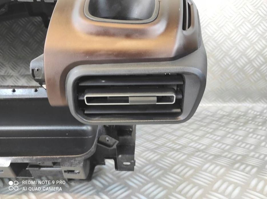 toyota proace city opel combo e deska rozdzielcza konsola kokpit dekor