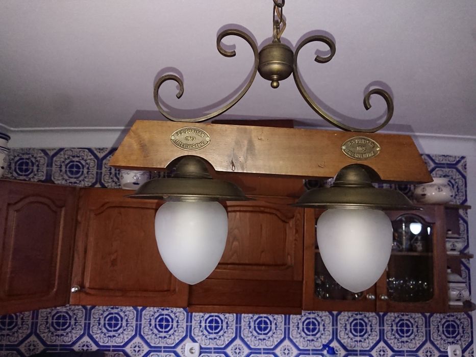 Candeeiros para Sala ou Cozinha + Móvel Estante