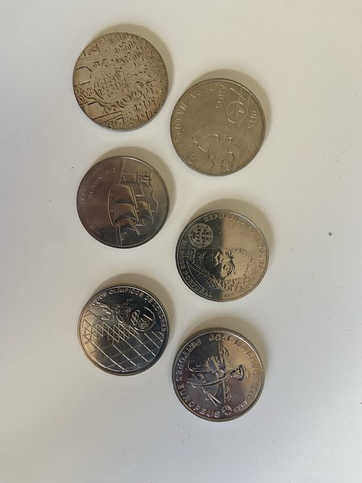 Moedas 5 e 2.5€ comemorativas