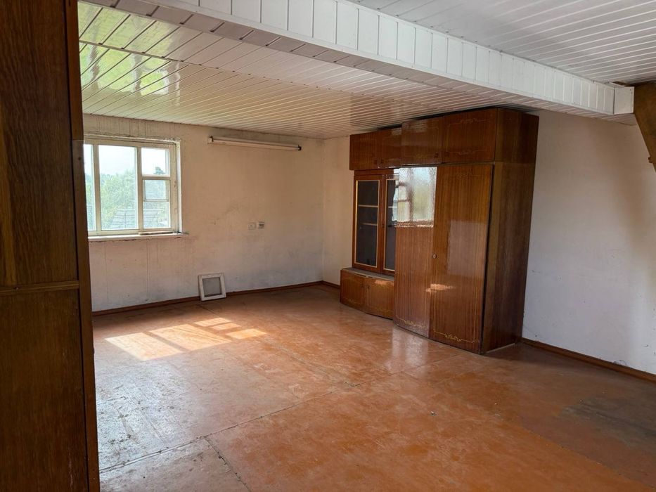 Продам двохповерховий гараж