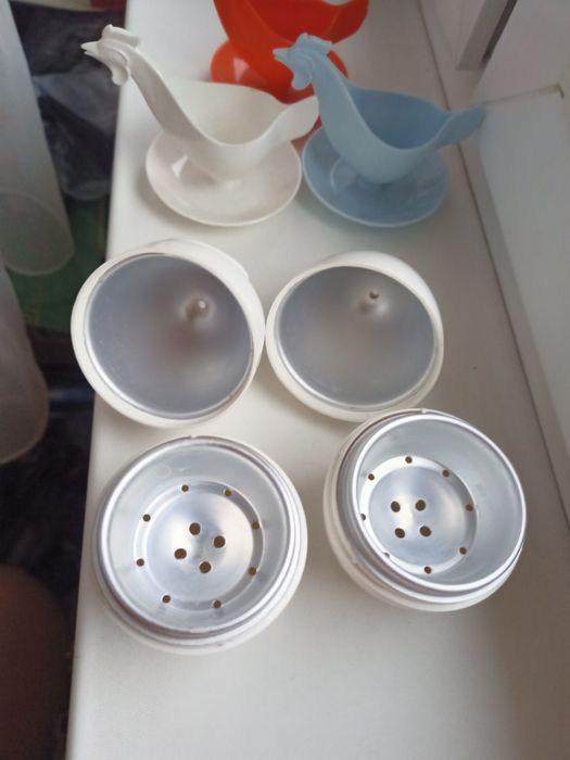 Pojemniki do gotowania jajek w mikrofali cena za 2 sztuki WARTO !!