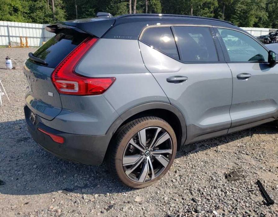 Кришка багажника VOLVO XC40 ляда пята дверь шрот розборка вольво