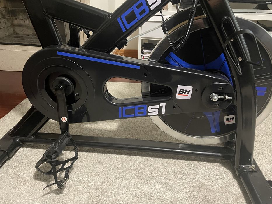 Bicicleta de Spinning BH ICB S1 – Excelente Estado