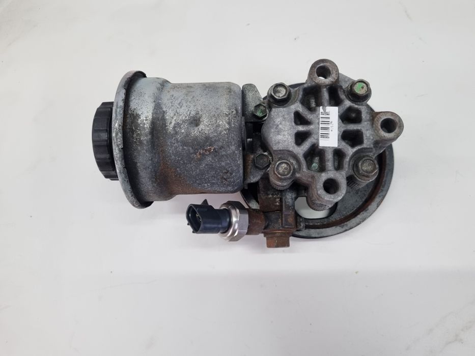 toyota Avensis t25 corolla 2.0 2.2 D pompa wspomagania