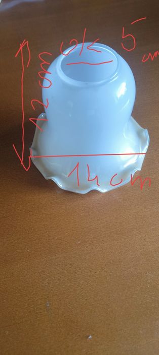 Szklane klosze do lampy