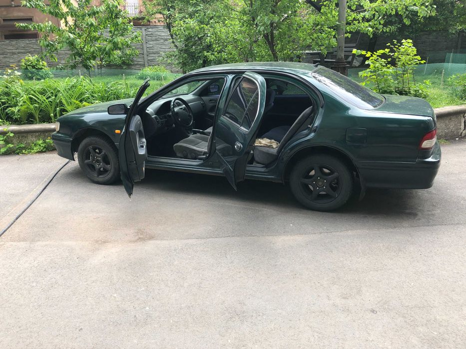 Продам Nissan Maxima QX (A32) 3.0 1998г.(Араб)