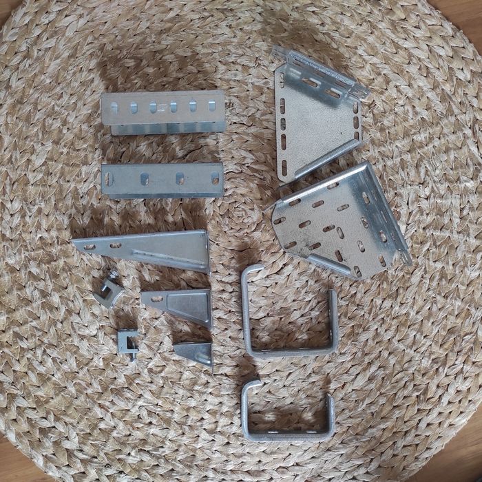 Elementy BAKS ocynk Wspornik łącznik ceownika LCW40 LCW50 zacisk TKN8