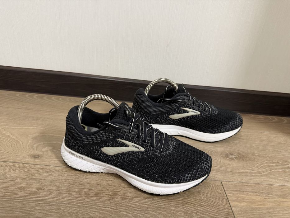 Кросівки Brooks 41 розмір
