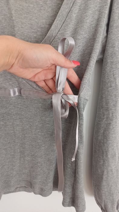 Camisola cinza decotada - S/M