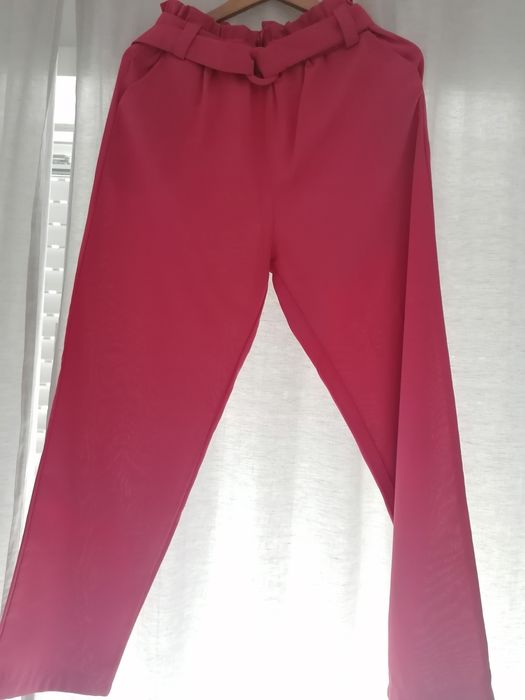 Calças cor de rosa