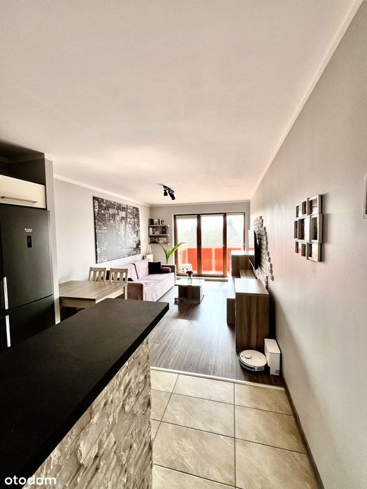 Mieszkanie 44 m² – 2 pokoje, balkon, garaż, spokojna okolica