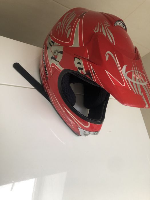 Kask motoro-rowerowy dla dzieci czerwony