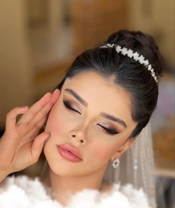 Макіяж, зачіски. Денний, вечірній, весільний, макіяж на фотосесію