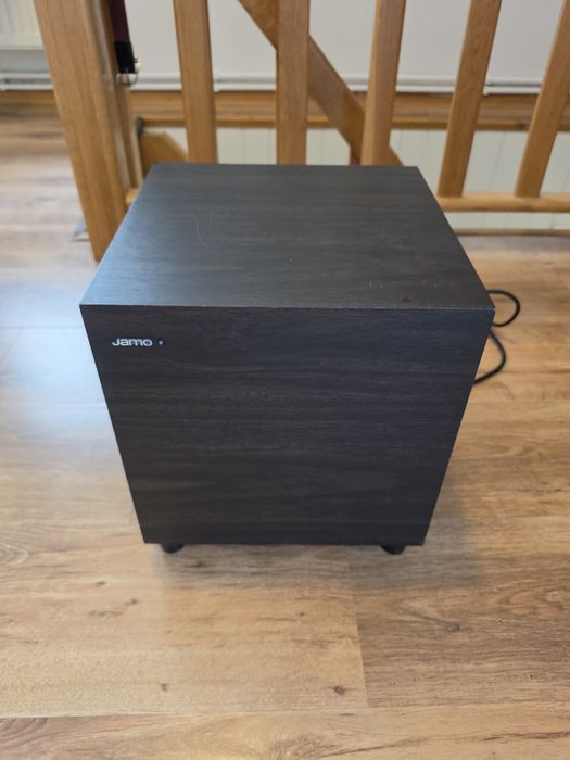 Jamo sub 210 subwoofer aktywny