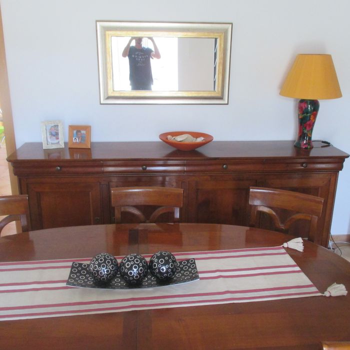 Consola de sala de jantar