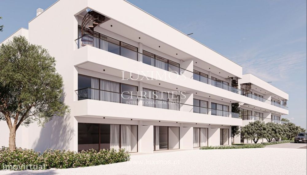 Apartamento T0 mobilado à venda no The Court em Carvoeiro, Algarve