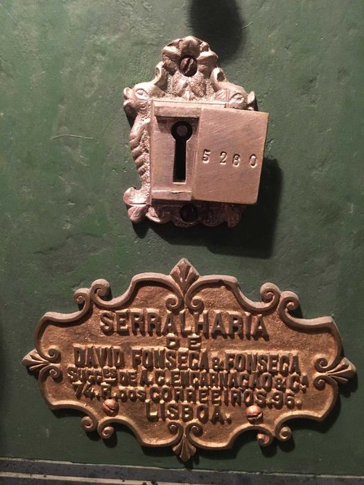 Cofre Vintage Antiga Serralharia Fonseca & Fonseca