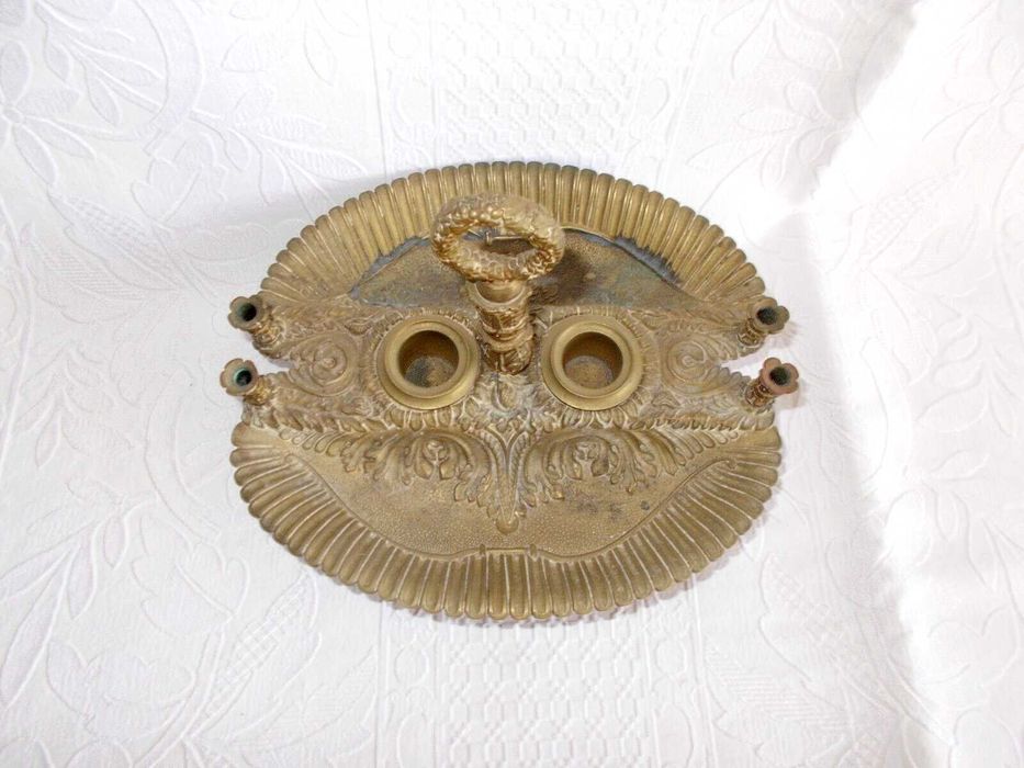 Tinteiro antigo em bronze