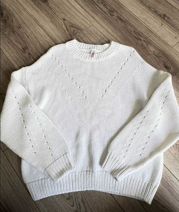 Stylowy biały sweter Conte