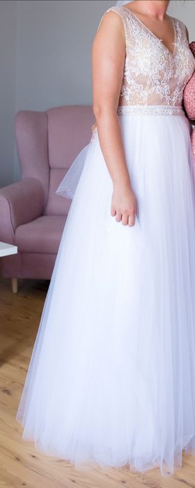 Suknia ślubna tiulowa