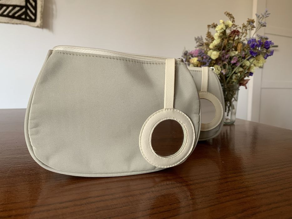 2 bolsas higiene ou necessaire com espelho