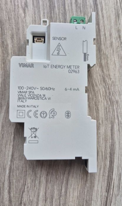 Vimar 02963 Jednofazowy licznik energii podłączony do Internetu
