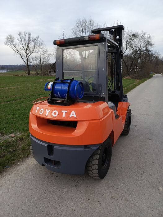 Wózek widłowy Toyota 7fg40