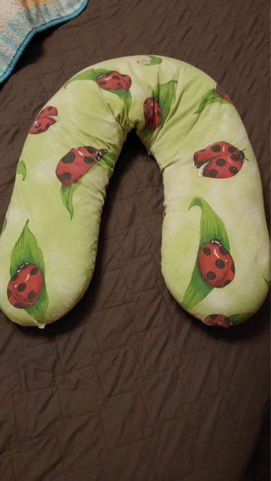 Подушка для кормления и сна ребенка