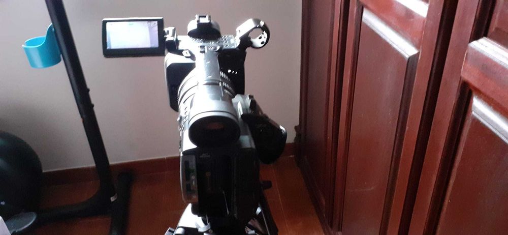 Câmara de filmar profissional Sony HDR AX-2000