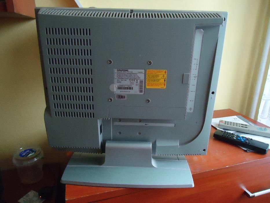telwizor GRUNDING 20 " LCD