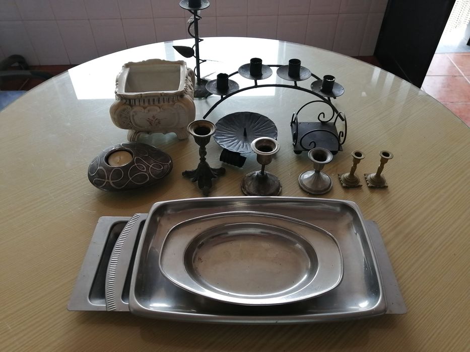 caixote com 15 peças de decoração