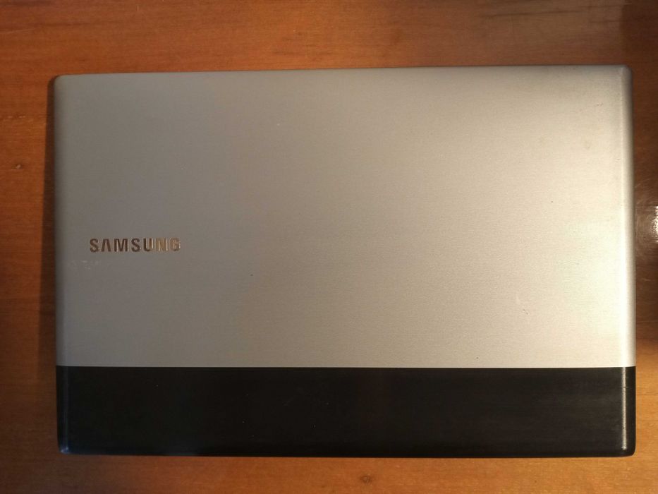 Корпус ноутбука Samsung RV511