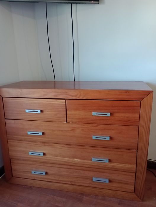 Mobília de quarto de casal em madeira de cerejeira