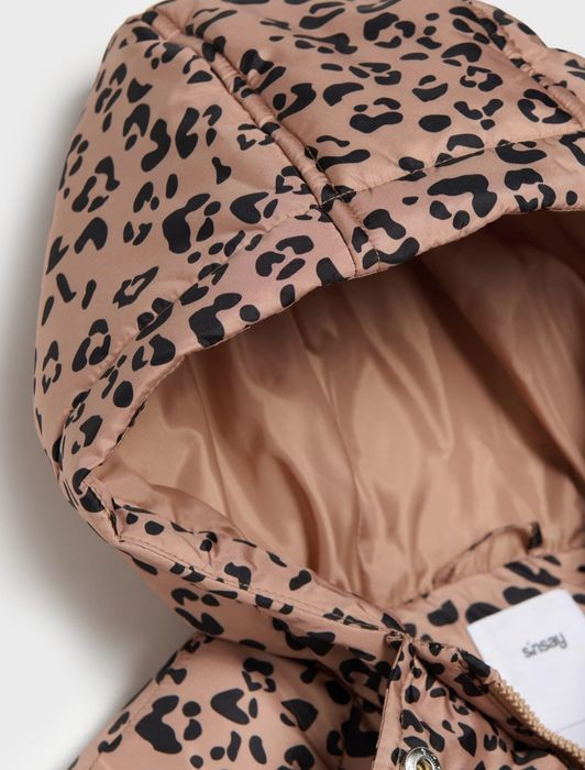 Стьобана куртка-пуффер з капішоном Sinsay