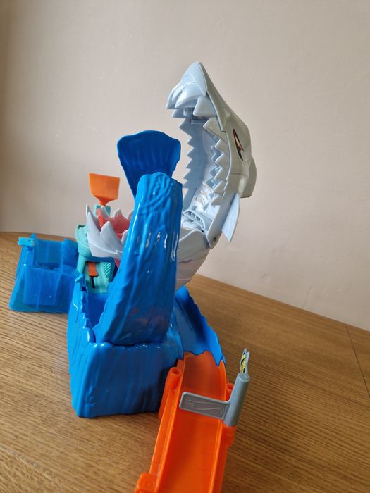 Hot Wheels City Roborekin.