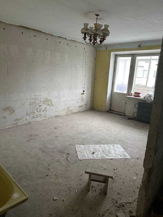 Продам 3-х кім. кв. М-н Жовтневий
