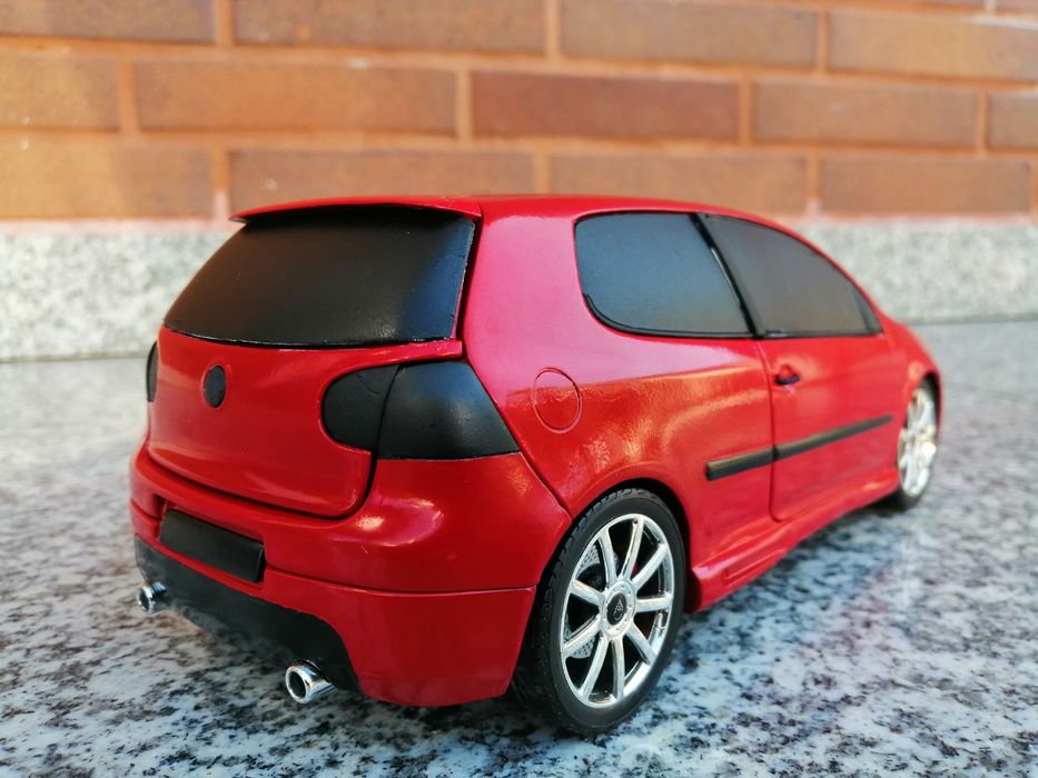 Miniatura 1/18 golf V gti