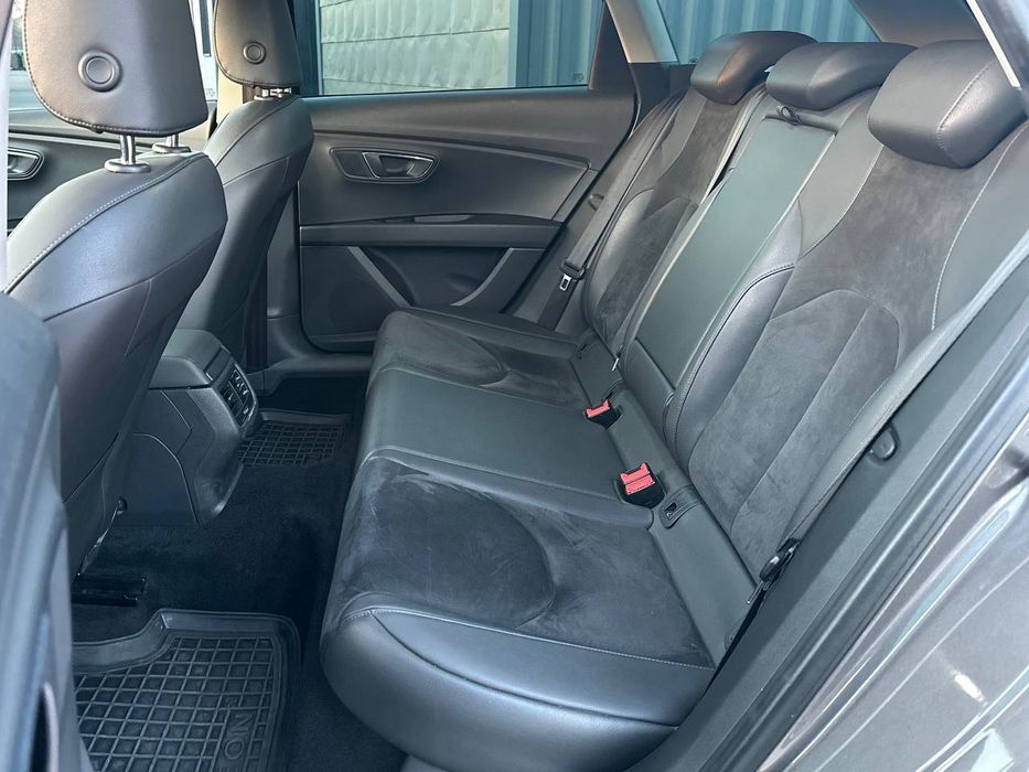 Seat Leon 2014  року, 1.6 дизель, механіка, передній привід, 323т.км