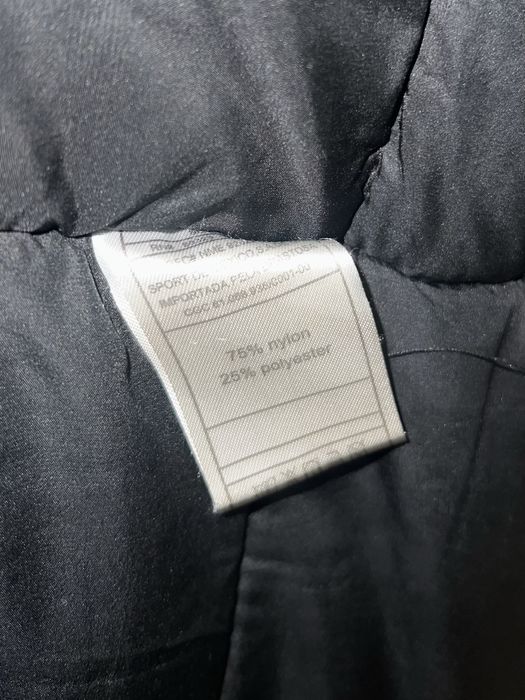 Чоловіча куртка  adidas.