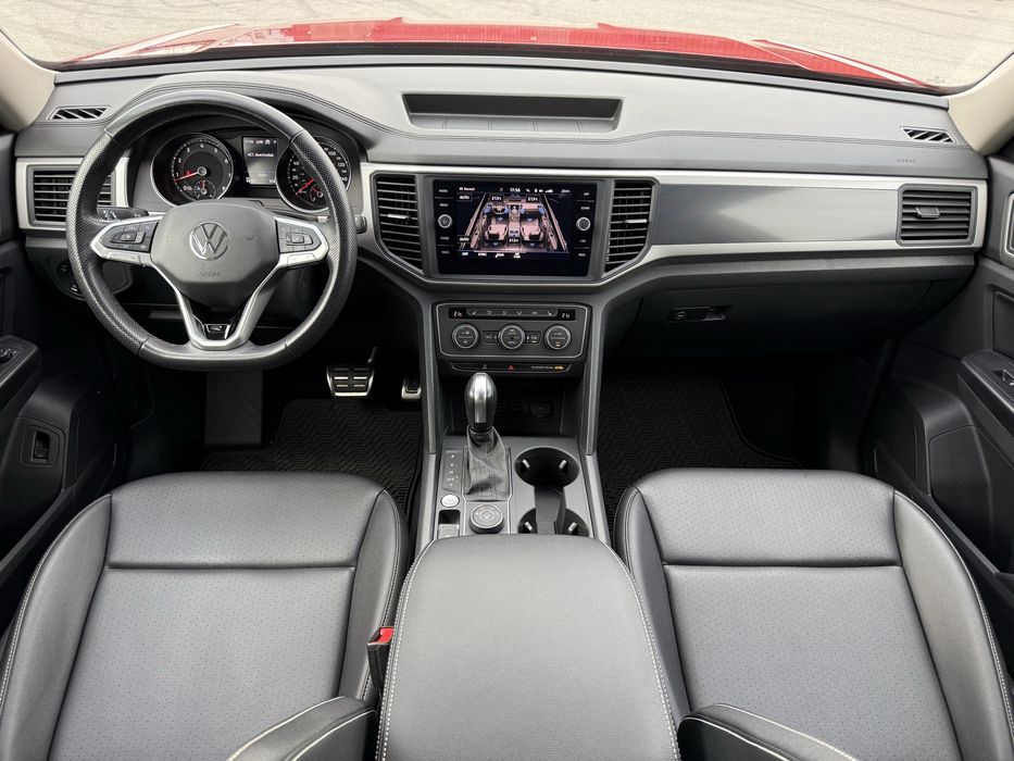 Volkswagen Atlas  2020 року 3.6 бензин автомат, повний привід, 68т. км.