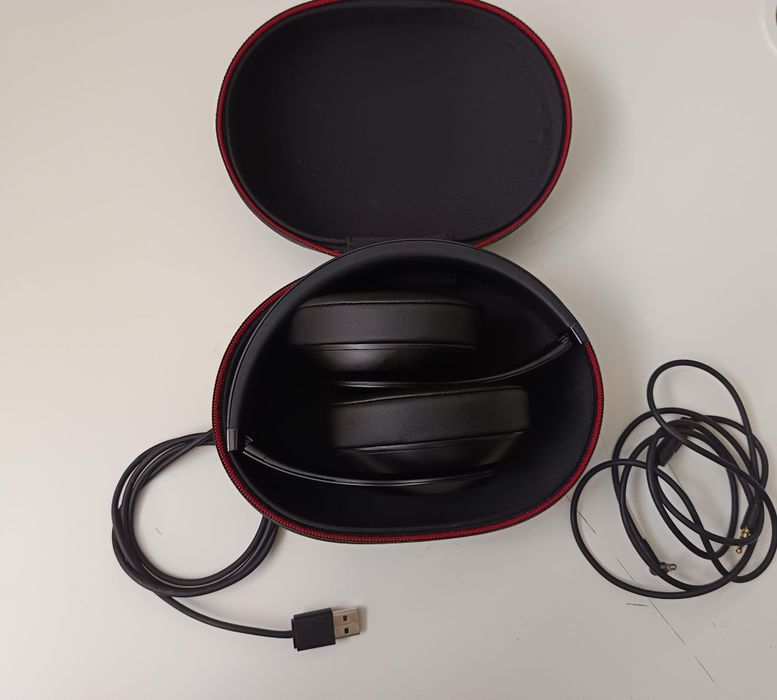 Phones Beats studio wireless