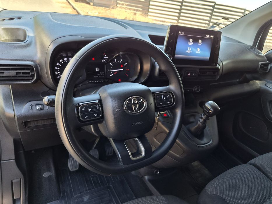 Toyota proace city longa
