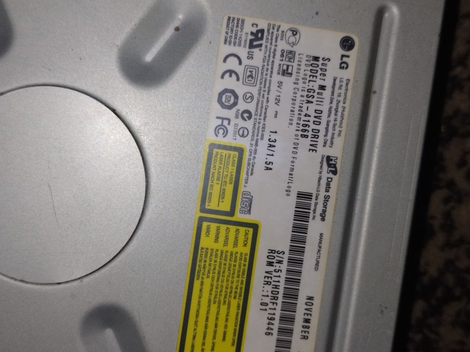 Sprzedam dwa Retro PC napędy Optyczne