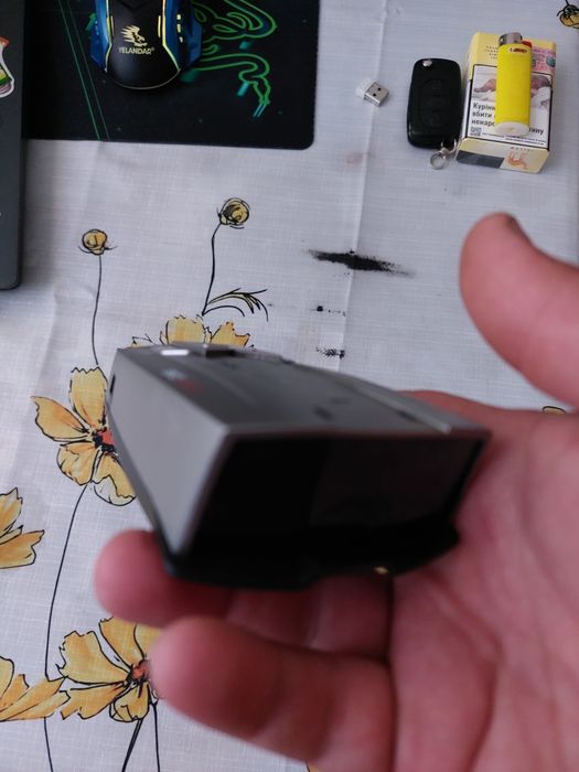 Продам радар-детектор е8 новий!