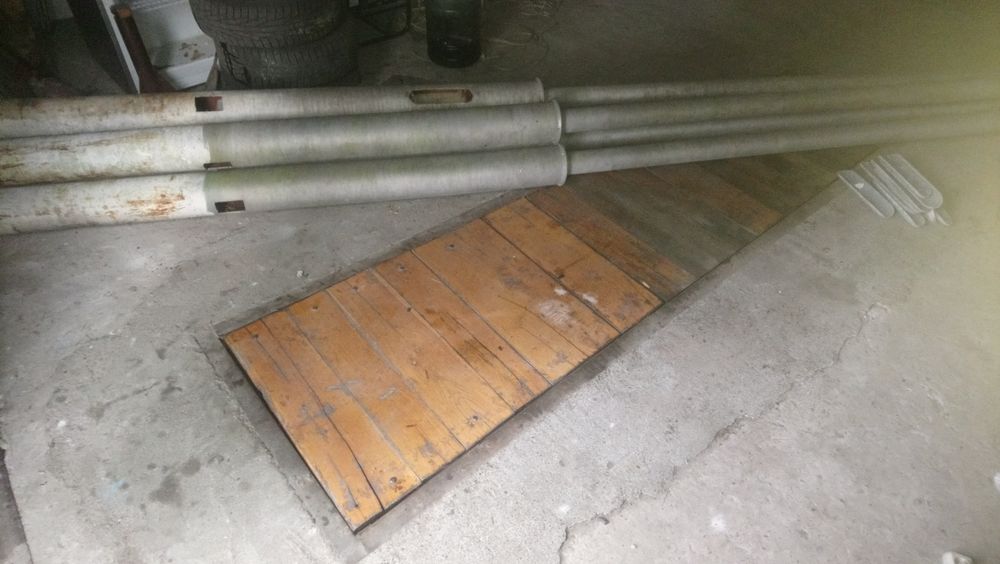 Продам 5 фонарнных столба . По одному не продаю , только все и сразу .